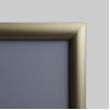 Plakatowa rama zatrzaskowa OWZ A0 narożnik ostry aluminiowy profil 25 mm w kolorze złotym - 90